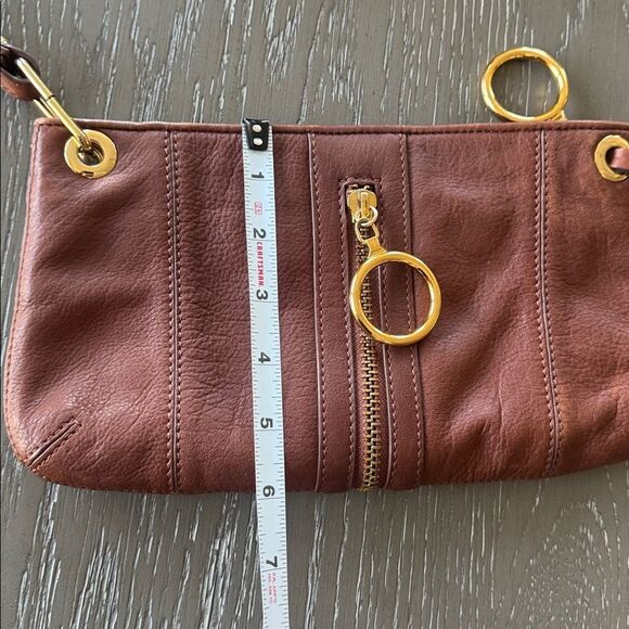 Via Spiga Chic Brown Leather Clutch Wristlet Gold-Tone Accents Zipper Closure - Picture 6 of 10